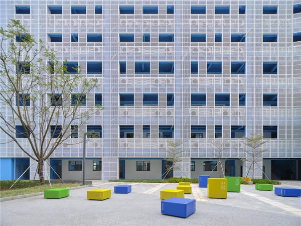教学楼与楼之间的景观#(大学景观设计)#(大学景观设计案例)#(大学校园)#(大学校园广场设计)#(大学校园里的小广场)#(方形景观)#(高校广场)#(高校景观设计)#(广场设计)#(户外学习交流)#(户外坐椅)#(教学楼前广场)#(景观规划)#(楼前景观)#(设计)#(图书馆广场)#(校园)#(校园公园)#(校园广场)#(校园广场平面图)#(校园规划案例)#(校园景观学习交流)#(校园景观园)#(校园开放空间)#(校园入口广场景观)#(校园设计)#(校园图书馆广场)#(校园休息)#(校园园林景观案例)#(校园园林设计)#(校园中庭)#(校园座椅)#(学校架空层)#(学校空间)#(学校喷泉)#(学校中庭设计)#(中庭)#(中庭景观)#(大学)#(大学广场)#(大学教学楼空地景观)#(大学景观)#(大学景观案例分析)#(大学喷泉)#(大学校园广场设计案例)#(大学校园景观)#(大学校园景观设计案例分析)#(方形广场)#(风景)#(高中校园景观设计)#(广场)#(国外校园景观设计)#(国外休闲广场)#(户外座椅)#(架空层)#(教学楼广场)#(教学楼前)#(教学楼前景观)#(景观)#(景观设计)#(景色)#(室外学习交流)#(椭圆广场景观)#(椭圆景观)#(椭圆形广场景观)#(校园风景)#(校园高差)#(校园公共空间)#(校园公共绿地)#(校园广场景观案例)#(校园广场设计)#(校园广场意向图)#(校园规划)#(校园架空层)#(校园景观)#(校园景观案例)#(校园景观设计)#(校园景观装置)#(校园喷泉)#(校园小场地景观)#(校园小型广场)#(校园休闲区域)#(校园中庭景观设计)#(休息广场)#(休闲广场)#(休闲广场案例)#(学习交流校园景观)#(学校)#(学校绿化)#(学校绿化园林设计)#(学校中庭)#(园林设计)#(中庭设计)