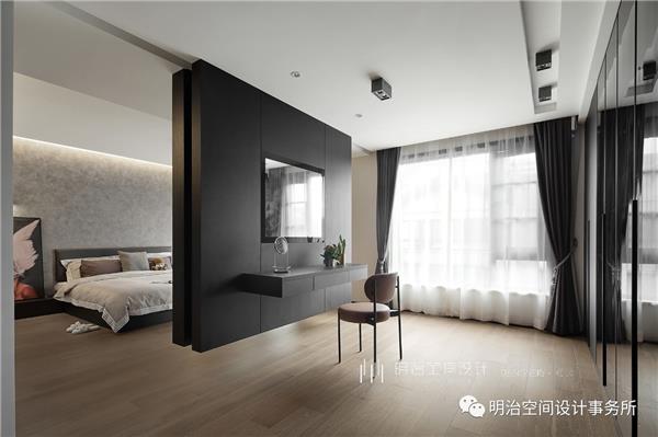观复衣帽间兼顾梳妆台