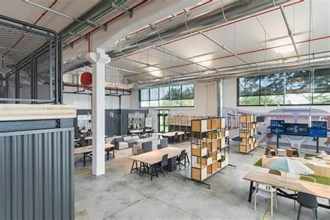 旧厂房改造#(办公)#(办公室)#(工业改造)#(工业更新)#(工业建筑)#(建筑改造案列)#(建筑设计改造)#(经典住宅)#(旧厂房)#(旧房)#(老建筑改造)#(厂房更新)#(城市更新)#(改造)#(工厂)#(工业厂房)#(工业厂房更新)#(建筑改造设计)#(旧改)#(老厂区改造)#(室内设计)#(住宅)