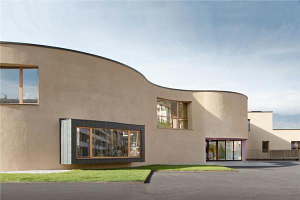 PRESCHOOL, KINDERGARTEN AND FAMILY CENTER_3542035