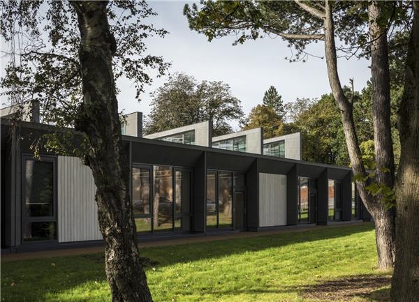 Hawkhead康复活动中心 / Page Park Architects_3505726