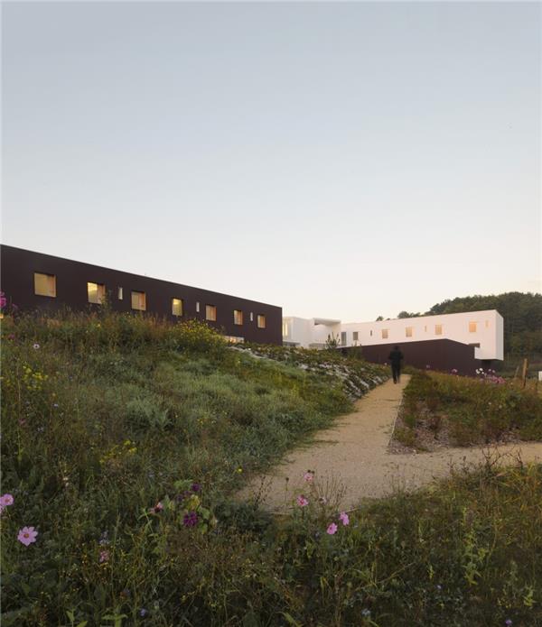 供养老年人的养老院 / Dominique Coulon  Associes_3506597
