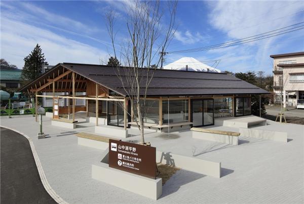 山中湖村巴士站和游客中心 / SUGAWARADAISUKE Architects_3506774