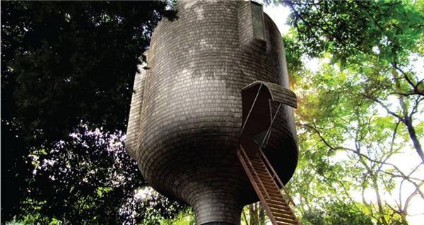 胚胎树屋#(360°)#(AlarciaferrerArquitectos工作室)#(Angophora)#(bohlincywinskijackson)#(BulentBaydar)#(harrison)#(JeanVervillearchitecte)#(别墅)#(别墅群)#(玻璃窗)#(采光)#(池塘)#(大空间)#(独立住宅)#(公共空间)#(湖)#(湖滨住宅)#(湖滨住宅设计)#(环山)#(建筑大师)#(建筑设计)#(居住建筑设计)#(莱特)#(丽江)#(流水别墅)#(绿地)#(绿化)#(码头)#(木头住宅)#(木屋)#(人与自然)#(森林别墅)#(森林景观)#(森林民宿)#(森林小屋)#(山地别墅)#(设计感)#(实木)#(室内设计)#(室外小型建筑)#(舒适)#(树屋)#(水上)#(体验中心)#(透明)#(雾)#(小建筑)#(小面积住宅)#(小型建筑)#(小型住宅)#(一层房屋设计)#(一层建筑)#(优秀独立式住宅)#(住宅)#(住宅立面公建化)#(著名建筑师别墅设计)#(自建房)#(自然)#(RichardLeplastrier)#(安东尼吉本)#(别墅设计资料)#(别墅外观)#(草坪)#(丛林木屋)#(大师别墅)#(岛屿木屋)#(独立式住宅)#(独立住宅建筑设计)#(度假)#(度假小屋)#(鳄梨之家)#(高屋顶)#(工作室)#(公建化住宅)#(豪宅)#(荷花)#(湖滨)#(湖滨独立住宅)#(湖水)#(混凝土)#(家)#(建筑)#(酒店)#(居住建筑)#(空气)#(立体)#(奇特)#(全球小型别墅)#(森林)#(森林豪宅)#(森林建筑)#(森林住宅)#(山地建筑)#(山间)#(设计)#(生态建筑)#(圣地亚哥)#(石堆)#(围栏)#(温馨)#(屋顶设计)#(现代)#(小而美的住宅)#(小户型)#(小户型住宅)#(小空间)#(小住宅)#(雪山)#(阳台)#(阳台景观)#(阳台栏杆)#(野外)#(一楼房屋设计)#(营地中心)#(泳池)#(云南)#(住宅公建化)