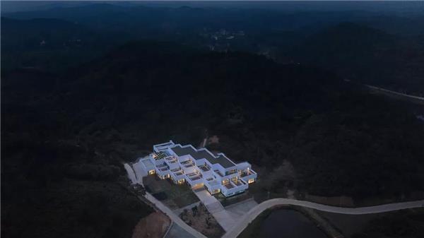 神山岭综合服务中心 / 三文建筑/何崴工作室_3534320