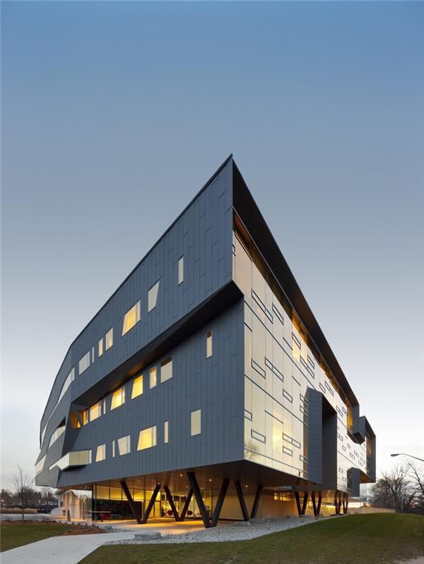加拿大 斯蒂芬霍金中心/ Teeple Architects#LEED认证 #绿色建筑 #研究所 