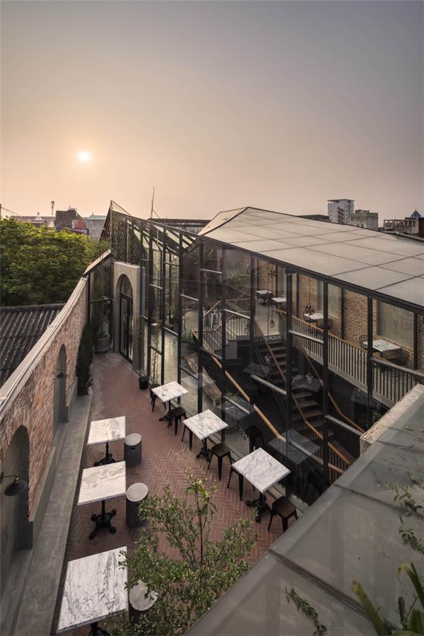 No.1986  Restaurant_3543580