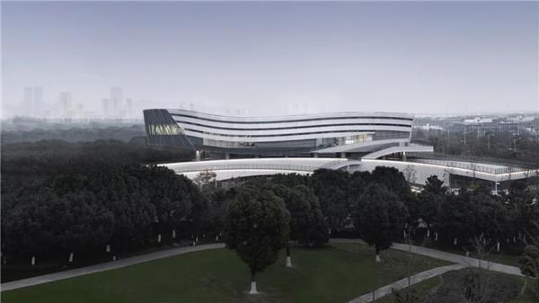 HMD  “漂浮”在空中的未来感建筑 | 中国南山·无锡车联网小镇展示中心#(HMD)#(办公建筑)#(办公室设计)#(度假酒店)#(复合城市空间)#(江南酒店)#(金盘奖)#(酒店)#(酒店建筑)#(酒店景观)#(旧建筑改造)#(居住建筑)#(老旧建筑改造)#(鲁班奖)#(南方酒店)#(年度最佳特色小镇)#(青砖黛瓦)#(商业建筑)#(商业街)#(商业综合体)#(上海)#(未来社区)#(新中式酒店)#(展示中心)#(整体规划)#(中式度假酒店)#(中式酒店)#(住宅建筑)#(住宅区规划)#(HMD汉米敦)#(办公空间设计)#(别墅)#(产业区)#(产业园区)#(城市设计)#(汉米敦)#(建筑更新)#(建筑设计)#(街区更新)#(立面设计)#(融创天拖ON地块)#(商业街区)#(社区规划)#(生活社区)#(室内设计)#(退台式建筑)#(未来社区场景)#(文化建筑设计)#(文化景区)#(文化艺术中心)#(驿站案例)#(驿站设计)#(驿站设计案例)#(园区改造)#(整体概念规划)#(住宅)#(住宅区设计)