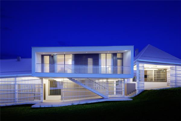 奥地利会议中心#(IDOM)#(PassiveDesign)#(tvsdesign)#(办公建筑)#(办公楼)#(办公楼效果)#(被动式节能设计)#(被动式节能屋)#(被动式设计)#(大型展览建筑)#(低碳建筑)#(公共空间设计)#(公共职能建筑设计)#(会议中心设计)#(会展)#(建筑)#(剧院)#(可持续发展)#(商业建筑)#(文化建筑)#(文化商业)#(文化中心)#(音乐厅)#(展馆)#(展览建筑设计)#(政府办公楼)#(自循环系统)#(BIAD)#(FREEFernandoRomeroEnterprise)#(北京市建筑设计研究院有限公司)#(城市更新)#(大型展厅)#(低碳规划)#(公共建筑)#(公共建筑设计)#(公共空间)#(会议中心)#(会展建筑)#(会展建筑设计)#(会展设计)#(会展中心)#(节能)#(剧场)#(可持续发展与绿色设计)#(绿色建筑)#(市政建筑设计)#(行政建筑)#(展会)#(展览空间)