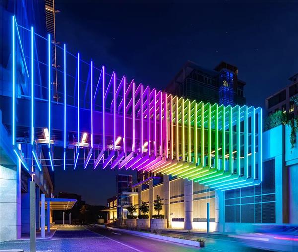 国际著名设计杂志 报道 10 Design 设计的迪拜国际金融中心 Coffee Zone 商业街#(10design)#(10DESIGN拾稼建筑设计)#(CREDAWARD地产设计大奖)#(TOD)#(产业园区)#(城市更新)#(高新科技产业园)#(广场)#(海滩别墅)#(豪华住宅)#(集团总部)#(集团总部大楼)#(建筑设计)#(竞赛)#(科技园)#(商都)#(设计公司)#(售楼处)#(图书馆)#(珠海)#(住宅)#(综合建筑)#(办公建筑)#(办公楼)#(产业园)#(创新科技园区)#(多功能商务园区)#(购物中心)#(华发国际商务中心)#(华润置地笋岗中心主入口)#(建筑)#(酒店)#(居住建筑)#(科教园区)#(昆明)#(商业服务社区)#(商业建筑)#(商业街)#(设计)#(深圳)#(售楼中心)#(太子湾滨海豪宅)#(综合体)