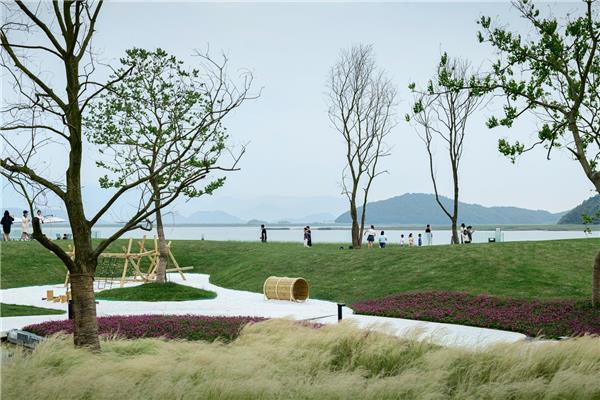宁波华侨城·欢乐滨海#(办公园区)#(产业园)#(城市公园)#(儿童运动区)#(公园景观)#(花海)#(郊野公园)#(景区设计)#(示范区景观)#(印象引导区)#(展示建筑)#(展示区)#(创意童趣展示园)#(度假区设计)#(儿童乐园)#(儿童游戏区)#(公园)#(公园设计)#(规划设计)#(建筑设计)#(建筑综合体)#(景观设计)#(居住区景观)#(旅游规划)#(全域旅游规划)#(售楼处)#(住宅区景观设计)