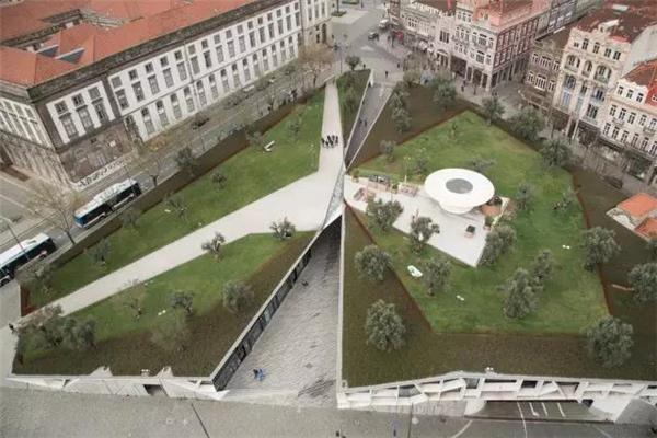 城市设计案例：三角地块的城市广场更新_3654541
