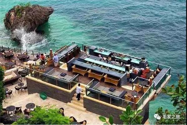 巴厘岛岩石酒吧rock bar