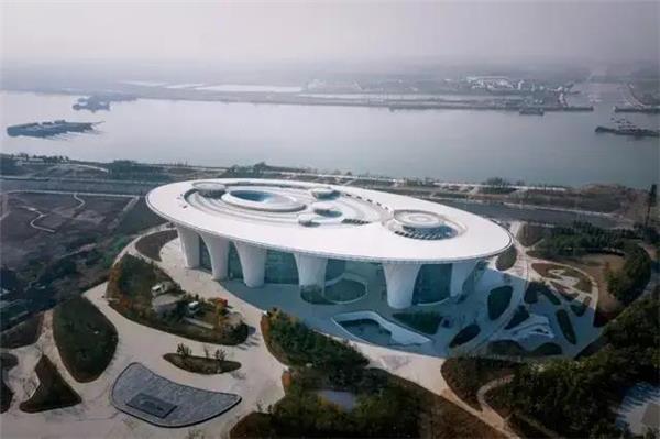 襄阳图书馆，造型以“知识树”为灵感，打造城市文化新地标
