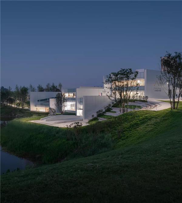 特斯联 AI PARK，机器人实验基地_3676643