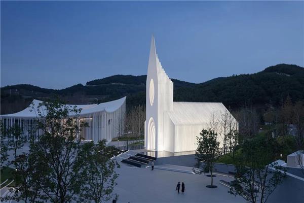山东藏马山月空礼堂#(AlvisiKirimoto)#(Studio10)#(StudioGemma)#(白色建筑)#(公共建筑)#(公共空间)#(会议中心)#(会展中心)#(婚礼礼堂)#(纪念场所)#(建筑设计)#(建筑室内一体化)#(景观设计)#(礼堂建筑设计)#(陕西)#(乡村振兴)#(小礼堂)#(小型公共建筑)#(学校改造)#(学校礼堂)#(月亮元素)#(月亮主题)#(中学改造)#(IzaskunChinchilla)#(KEYWORKS礽建筑)#(城市规划)#(公共职能建筑)#(功能置换)#(婚礼场地)#(建筑)#(旧建改造)#(旧建筑改造)#(礼堂)#(礼堂设计)#(木结构建筑设计案例)#(如恩设计)#(商业空间)#(文化建筑)#(文化建筑设计案例)#(乡愁)#(校园改造)#(校园旧建改造)#(一体化设计)#(园舍建筑景观)#(月亮)#(宗教建筑)