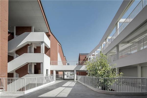 多维视角下的创新校园空间——梁丰初级中学西校区新建项目_3688371