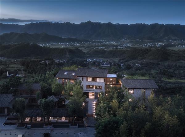 张家界马儿山村·林语山房民宿酒店_3811941