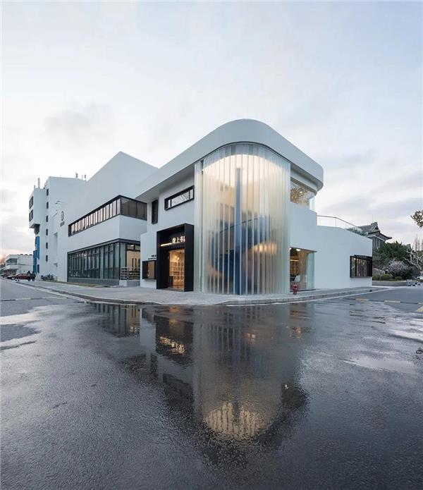华东理工大学陇上书店建筑更新#(WutopiaLab)#(白色)#(成都白止间书店)#(大学建筑)#(房屋改造案例)#(工业建筑改造更新)#(公共建筑设计案例)#(拱)#(国风书吧)#(国风书店)#(会议)#(旧建改造)#(矿坑)#(老旧建筑改造)#(农村建设)#(农村建筑设计)#(日式书店)#(日式书店设计)#(山水秀建筑事务所)#(商业建筑设计)#(上海东来书店)#(上海中心朵云书院旗舰店)#(书吧)#(书吧造形)#(书店建筑设计)#(书店设计)#(书局)#(书屋)#(水石设计)#(水田书店)#(田间建筑)#(图书馆8000平方米)#(图书馆案例)#(图书馆平面)#(图书馆平面设计)#(文化建筑)#(文化建筑设计案例)#(文化建筑效果图)#(文化商业)#(乡村房屋立面)#(乡村改造房屋案例)#(乡村建筑设计)#(乡村小筑)#(乡村振兴房屋案例)#(小型)#(校园更新)#(休闲空间)#(艺术建筑设计)#(阅读空间)#(展馆)#(展览类建筑)#(展厅)#(最美乡村)#(JorgePerezVale)#(白色建筑)#(餐饮建筑设计)#(城市更新)#(改造)#(公共建筑)#(公共建筑设计)#(峻佳设计)#(老旧建筑改造更新)#(历史建筑修缮与保护)#(美丽村庄建筑)#(美丽乡村)#(慕达建筑)#(农村房屋改造案例)#(农村改造)#(亲子书店)#(日本书店设计)#(日系书店设计)#(商店)#(商业)#(商业空间设计)#(社区书吧)#(书吧建筑)#(书店)#(书店设计案例)#(水边)#(水木言设计)#(图书馆)#(图书馆案例分析)#(图书馆大厅)#(图书馆建筑)#(图书馆平面图)#(图书馆设计)#(微型建筑)#(文化)#(文化建筑设计)#(文旅示范项目)#(乡村建设)#(乡村振兴)#(乡村振兴房屋改造案例)#(乡建项目设计)#(销售)#(小书吧)#(小书店)#(小型公共建筑)#(小型建筑)#(小型书店)#(新农村建设)#(演讲)#(园林)#(云)#(浙江)
