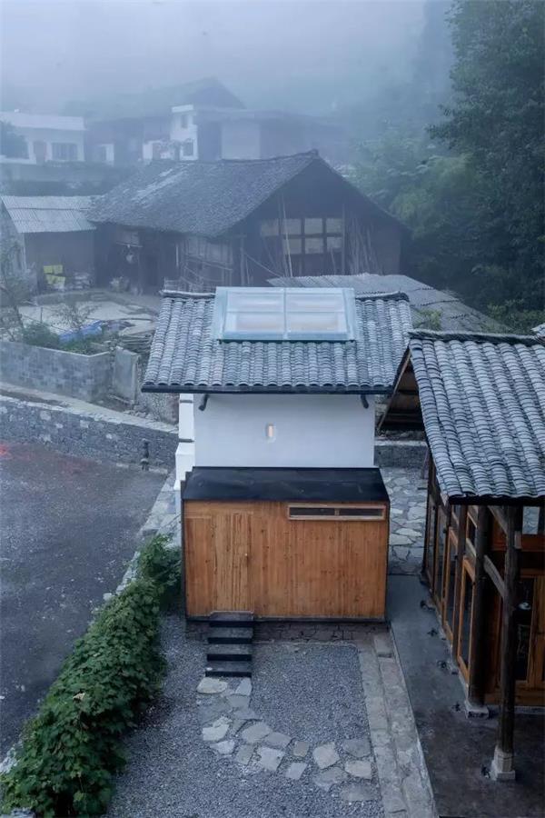 烤烟房变形计——烤烟房民宿客房改造#(PleasantHouse)#(贝森豪斯设计事务所)#(滨水建筑)#(滨水民宿)#(仓库改造)#(度假村)#(度假酒店)#(敦煌风格)#(敦煌风格建筑设计)#(敦煌设计风格)#(房屋改造案例)#(凤凰措)#(工业建筑改造)#(工业建筑设计案例)#(公共基础设施)#(观筑设计)#(会所民宿)#(建筑)#(建筑改造)#(江南民宿)#(酒店)#(酒店建筑)#(酒店建筑设计)#(酒店设计)#(旧建改造)#(康养度假)#(老房改造)#(老旧建筑改造)#(老旧建筑更新)#(林间酒店)#(临水建筑)#(旅馆设计)#(民宿案例分析)#(民宿度假)#(民宿改造)#(民宿酒店设计)#(民宿院子)#(南京大学建筑与城市规划学院)#(农村建设)#(农村建筑改造)#(农村建筑设计)#(农家乐建筑)#(农宅)#(平顶)#(沙漠建筑)#(沙漠泳池)#(沙漠游泳池)#(山地建筑设计)#(山地酒店设计)#(山地民宿)#(商业建筑)#(商业建筑设计)#(商业景观设计)#(生态园度假村)#(水石设计)#(苏家原舍改造设计)#(特色民宿)#(特色农业观光主题园区)#(田园乡村旅游区规划案例)#(文化空间)#(西域建筑)#(乡村房屋立面)#(乡村改造房屋案例)#(乡村规划)#(乡村建筑)#(乡村建筑设计)#(乡村景观)#(乡村旅游度假区)#(乡村旅游规划)#(乡村旅游景区规划)#(乡村旅游酒店)#(乡村民宿)#(乡村小筑)#(乡村振兴房屋案例)#(乡村主题度假区规划)#(小旅馆设计)#(小型旅馆)#(小型驿站)#(新中式酒店)#(休闲农业博览园)#(休闲农业园区策划)#(养生度假)#(窑洞民宿)#(驿站分析)#(营地)#(营地平面)#(元秀万建筑事务所)#(展陈空间)#(中国美术学院风景建筑设计研究总院)#(中式酒店)#(中式酒店景观)#(中式酒店平面规划)#(住宿)#(最美乡村)#(OODA)#(滨水度假)#(茶馆)#(茶铺)#(城市更新)#(传统村落保护与可持续发展)#(创意民宿)#(大漠风情)#(大漠建筑)#(度假民宿)#(度假区)#(渡假酒店)#(服务性建筑设计)#(覆土建筑设计)#(公共建筑设计)#(公共空间)#(古村落文化休闲开发)#(集装箱)#(集装箱民宿)#(建筑设计)#(酒店景观设计)#(康养)#(康养文旅)#(临水酒店)#(旅馆)#(旅游)#(旅游度假)#(旅游规划)#(旅游民宿)#(美丽乡村)#(美术馆)#(民居改造案例)#(民宿)#(民宿规划)#(民宿接待室)#(民宿酒店)#(民宿酒店规划)#(民宿设计)#(民宿外立面)#(民宿外院设计)#(南香楼)#(农村房屋改造案例)#(农村改造)#(农村改造更新提升)#(农村建筑立面改造)#(农村旅游规划)#(农业生态园)#(坡屋顶酒店设计案例)#(葡萄酒工厂)#(沙漠)#(沙漠风情)#(沙漠风情建筑)#(山地酒店)#(使然设计)#(四川)#(特色采摘度假区)#(特色住宿)#(田园综合体)#(文旅项目)#(文旅小镇)#(现代风格民宿)#(现代简约民宿)#(乡村保护)#(乡村改造)#(乡村建设)#(乡村旅居)#(乡村旅游总体规划)#(乡村民宿酒店)#(乡村振兴)#(乡村振兴房屋改造案例)#(鄕根东林渡)#(小茶院民宿)#(小清新民宿)#(小型酒店)#(新农村)#(新农村风貌设计)#(新农村建设)#(新农村整体规划设计)#(休闲农业规划)#(艺术家工作室)#(驿站案例)#(驿站平立剖)#(驿站设计)#(驿站设计案例)#(营地立面)#(周凌工作室)#(主题酒店设计)#(主题民宿)