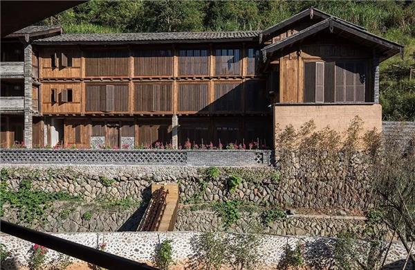 TAO青普品牌酒店之塔下土楼店#(BlUEArchitectureStudio)#(buntai本态建筑)#(CCDI卝智室内设计)#(MDO木君建筑设计)#(STWD十拓建筑)#(八达岭岔道村民宿改造设计二)#(白沙澳青年旅舍加建工程)#(仓库酒店)#(仓库酒店室内)#(厂房)#(厂房改造案例)#(成都1979厂房改造精品酒店)#(城市更新)#(传统村落保护与可持续发展)#(创意民宿)#(度假酒店设计)#(度假民宿)#(渡假酒店)#(废旧改造)#(废弃改造)#(服务性建筑设计)#(复古酒店)#(改造)#(工厂仓库)#(工业建筑改造效果图)#(工业用地改造)#(公共建筑设计)#(公共空间)#(公共文化空间)#(花海元素)#(获奖作品)#(集装箱)#(集装箱民宿)#(监狱改造)#(建筑改造更新)#(建筑改造设计)#(建筑更新)#(建筑设计)#(接待中心)#(酒店改造案例)#(酒店改造获奖)#(酒店建筑改造更新)#(酒店建筑立面设计)#(酒店民宿)#(酒店民宿建筑设计)#(旧房改造)#(旧工厂改造)#(居住建筑设计)#(具相设计)#(康养)#(康养文旅)#(客家文化主题酒店)#(矿坑改造)#(老厂区改造)#(老城区改造)#(老旧厂房改造更新)#(老旧改造)#(老旧建筑改造更新)#(老旧建筑改造设计)#(临水酒店)#(旅馆)#(旅舍)#(旅游)#(旅游民宿)#(美丽村庄建筑)#(美丽乡村)#(民居改造)#(民居改造案例)#(民宿)#(民宿灯光)#(民宿规划)#(民宿建筑)#(民宿建筑设计案例)#(民宿接待室)#(民宿酒店规划)#(民宿酒店建筑设计)#(民宿设计)#(民宿外立面)#(民宿外院设计)#(木头住宅)#(木屋)#(农村房屋改造案例)#(农村房子设计)#(农村改造)#(农村改造更新提升)#(农村建筑立面改造)#(欧式酒店中庭)#(平江野奢酒店)#(坡屋顶酒店设计案例)#(青年旅馆)#(青年旅舍)#(山地度假酒店)#(山地酒店)#(山地酒店建筑)#(山脚民宿)#(奢华酒店)#(四川)#(四合院)#(土房改造民宿)#(土坯房改造)#(土坯改造)#(土坯建筑)#(温泉设计)#(文旅项目)#(现代风格民宿)#(现代简约民宿)#(乡村保护)#(乡村改造)#(乡村建设)#(乡村旧建改造)#(乡村旅居)#(乡村民宿酒店)#(乡村振兴)#(乡村振兴房屋改造案例)#(小酒店建筑设计案例)#(小清新民宿)#(小溪家民宿改造)#(小型酒店)#(效果图)#(新农村)#(寻常设计事务所UsualStudio)#(严迅奇建筑师事务所)#(驿站案例)#(驿站设计)#(驿站设计案例)#(营地立面)#(中国高线公园)#(主题酒店)#(主题民宿)#(anySCALE任督设计)#(CCDI悉地国际卝智室内设计中心)#(DAGAArchitects大观建筑设计)#(KAI建筑工作室)#(REDeArchitects)#(StudioPuistoArchitects)#(WEI建筑事务所)#(八荒设计)#(北极树屋酒店扩建)#(北京后院民宿)#(本司胡同75号)#(采石场改造)#(仓库改造)#(厂房翻新)#(厂房改造)#(成都1979)#(城市旧建改造)#(传统建筑改造)#(传统民居创新设计案例)#(传统民居改造设计)#(传统民居改造设计案例)#(度假酒店)#(多向界建筑设计)#(方石建筑)#(房屋改造案例)#(废弃高架改造)#(凤凰措)#(复古风酒店)#(改造项目)#(工业建筑)#(工业建筑改造)#(工业建筑更新)#(工业设施改造)#(工作室)#(公共基础设施)#(功能置换)#(观筑设计)#(虹越)#(虹越花卉小镇民宿改造设计)#(花元素)#(会所民宿)#(建筑)#(建筑改造)#(建筑改造案列)#(建筑改造文本)#(建筑景观一体化设计)#(建筑设计改造)#(江南民宿)#(景会设计)#(酒店)#(酒店改造)#(酒店改造获奖作品)#(酒店建筑)#(酒店建筑设计)#(酒店设计)#(旧厂房改造)#(旧建改造)#(旧建筑改造)#(旧建筑改造与利用)#(康养度假)#(客栈)#(空间改造)#(空崆建筑)#(老城改造)#(老城景观)#(老房改造)#(老建筑改造)#(老旧建筑改造)#(老旧建筑改造案例)#(老旧建筑改造更新保护)#(老旧建筑改造项目)#(老旧建筑更新)#(老旧建筑外立面改造)#(历史街区保护)#(林间酒店)#(临水建筑)#(鳞见设计工作室)#(刘宇扬建筑事务所)#(露天浴场)#(吕晓辉)#(旅馆设计)#(民宿度假)#(民宿分析)#(民宿改造)#(民宿改造案例)#(民宿建筑设计)#(民宿酒店设计)#(民宿客栈)#(民宿庭院设计)#(民宿夜景)#(民宿院子)#(末广建筑)#(农村建筑改造)#(农村建筑设计)#(农家乐建筑)#(农宅)#(欧式酒店)#(欧式酒店室内)#(青年旅社)#(森上设计)#(山地)#(山地建筑)#(山地建筑设计)#(山地旅馆)#(山地民宿)#(山地民宿建筑)#(山景民宿)#(山区度假酒店)#(商业建筑)#(商业建筑立面改造设计)#(商业建筑设计)#(商业设施)#(商业庭院)#(商业综合体建筑设计)#(生态园度假村)#(水平线空间设计)#(特色民宿)#(同济原作设计工作室)#(土房民宿)#(土坯)#(土坯建筑改造)#(现代中式民宿)#(乡村房屋立面)#(乡村改造房屋案例)#(乡村规划)#(乡村建筑)#(乡村建筑设计)#(乡村旅游酒店)#(乡村民宿)#(乡村小筑)#(乡村振兴房屋案例)#(项目改造)#(小旅馆设计)#(小型旅馆)#(小型驿站)#(休闲餐饮)#(寻常设计)#(养生度假)#(一体化设计)#(营地)#(营地平面)#(云朵酒店改造项目)#(震后重建)#(住宿)#(住宅建筑设计)