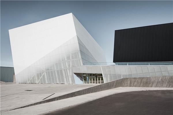 蒙特利尔Saint-Laurent体育馆#校园建筑设计 #体育建筑设计 #公共建筑设计 