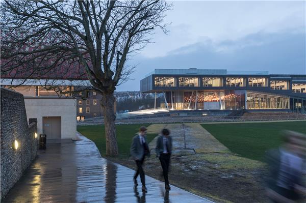 布莱顿学校科学学院和体育学院#(ArchetypeArchitecture)#(BIG)#(BjarkeIngelsGroup)#(CannonDesign)#(gmp)#(LoewerPartnerArchitekten)#(白色金属网)#(冰球竞技场)#(操场)#(大学操场)#(大学活动场地)#(丹麦建筑师)#(高校教学楼)#(建筑)#(教学楼案例)#(教学楼设计)#(金属外立面建筑设计)#(老海勒鲁普高中体育馆)#(设计)#(体育场)#(体育馆)#(文化建筑)#(校园)#(校园建筑)#(学校操场)#(游泳馆)#(运动馆)#(运动健身场馆)#(wulfarchitekten)#(棒球场)#(比亚克·英厄尔斯)#(大学)#(大学体育场)#(大学体育馆)#(高中体育馆)#(公共建筑)#(公共建筑设计)#(户外体育场)#(建筑规划)#(建筑设计)#(教学楼)#(教学楼设计案例)#(教育建筑设计)#(金属外墙建筑设计)#(景观)#(清水混凝土)#(体育)#(体育场馆)#(体育馆建筑设计)#(体育建筑)#(体育建筑设计)#(田径场)#(田径设施)#(跳水)#(校园建筑设计)#(校园体育馆设计)#(校园体育建筑)#(校园体育设施)#(学校)#(运动场)