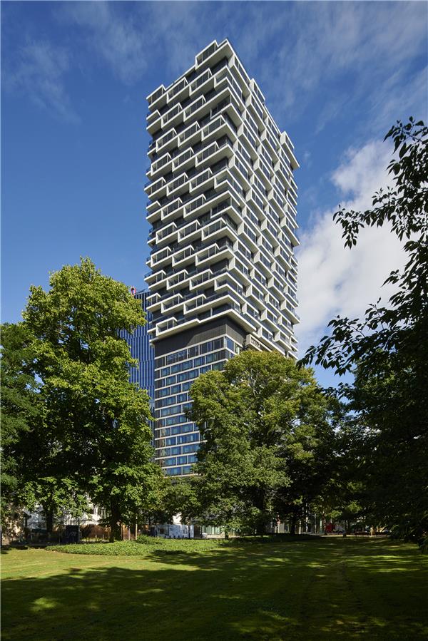 Senckenberg 综合体#(10design)#(Aedas)#(AmanoDesignOffice)#(ASWA)#(Fedco综合体项目)#(JMAYERHundPartnerArchitekten)#(KOOLKIEL综合体项目)#(LeMonolithe综合街区)#(MAQUINNEXT综合中心)#(MUSICQUARTER综合体)#(RED7综合楼)#(THESTACK综合大楼)#(UBora综合开发项目)#(办公大楼)#(办公高层)#(办公建筑立面)#(办公建筑设计案例)#(办公楼设计案例)#(办公设施)#(办公园区设计案例)#(办公综合楼)#(办公综合体)#(彼得沃克跨海湾交通中心)#(餐饮空间)#(超高层)#(超高层公寓)#(超高层公寓效果图)#(超高层建筑设计)#(超高层摩天大楼)#(城市公共空间)#(城市综合体)#(城镇建筑)#(大楼外观)#(低碳绿色环保)#(地标)#(地标建筑)#(多层写字楼)#(分析图)#(概念综合体)#(高层办公楼)#(高层公建)#(高层建筑设计)#(高层塔楼)#(隔热外墙)#(工作空间)#(公共建筑)#(公共楼)#(公寓楼)#(公寓效果图)#(国内公寓)#(荷兰村)#(混合功能用途建筑)#(混合用途建筑)#(混合用途建筑设计)#(混合用途塔楼)#(简约风格)#(建筑综合体)#(交通分析图)#(金属穿孔板)#(金属外墙建筑设计)#(居住建筑设计)#(可持续建筑)#(跨海湾交通中心)#(楼层)#(绿色建筑)#(玛丽莲梦露)#(商业)#(商业办公)#(商业酒店)#(社区规划)#(社区建筑)#(生态建筑案例)#(时尚空间)#(塔楼效果图)#(太阳能)#(未来之塔混合住宅项目)#(文化艺术区)#(无线电塔和酒店)#(现代办公楼)#(现代风格)#(现代风格办公楼)#(现代简约)#(销售中心)#(小区规划案例)#(效果图)#(写字办公楼)#(写字楼)#(写字楼大门)#(写字楼设计案例)#(新社区)#(匈牙利)#(伊堡阿格奥拉综合社区)#(医疗建筑设计)#(医院建筑设计)#(营销中心)#(住宅)#(住宅楼)#(综合高层)#(综合建筑)#(综合体建筑设计)#(综合体效果图)#(Baku商业办公综合体)#(BIG)#(CHAISEURBAINE综合楼)#(COBERCOMELKHAL综合体)#(CroCoArchitecture)#(DavidChipperfieldArchitects)#(DeadlineArchitects)#(DearGinza商业办公楼)#(FRPORodriguezOriol)#(HaHarash)#(HerzliyaHills)#(KPF)#(MCA建筑设计)#(MVRDV)#(SFC协信中心)#(TangerMultiplex综合体)#(THEMILESTONE综合办公楼)#(THEMODERNIST综合体)#(THESAX综合楼)#(Yashar)#(办公)#(办公建筑)#(办公建筑设计)#(办公空间)#(办公楼)#(办公楼建筑设计)#(办公室)#(办公塔楼)#(办公园区)#(办公综合体建筑设计案例)#(彼得沃克)#(超高层办公建筑设计)#(超高层塔楼)#(城市门户)#(低碳建筑)#(概念方案)#(高层)#(高层办公)#(高层办公建筑)#(高层城市综合体)#(高层公寓住宅)#(高层建筑)#(高层写字楼建筑设计)#(高层综合体)#(工业用地)#(公寓)#(公寓住宅)#(公寓综合体)#(公园景观)#(购物中心)#(国际酒店)#(哈特菲尔德综合楼)#(建筑)#(建筑办公楼)#(金属外立面建筑设计)#(酒店)#(居住)#(居住建筑)#(居住区案例)#(居住区规划案例分析)#(居住综合体)#(绿色建筑效果图)#(玛丽莲梦露大厦)#(商业办公楼设计)#(商业建筑)#(商业建筑设计)#(商业零售)#(商业设施)#(商业综合体)#(商业综合体建筑设计)#(商住区)#(设计)#(数字经济)#(塔楼)#(塔楼建筑设计)#(塔式建筑设计)#(外观)#(文化建筑)#(屋顶花园)#(现代办公建筑)#(现代高层办公)#(小高层办公楼立面)#(小高层办公楼设计)#(写字楼案例)#(新卑尔根综合体)#(新社区方案)#(医疗综合体)#(异形建筑)#(中国公寓)#(住宅公寓)#(住宅建筑设计)#(住宅设计)#(住宅综合体)#(著名办公建筑案例分析)#(综合街区)#(综合楼)#(综合体)#(综合体概念)#(综合用地)