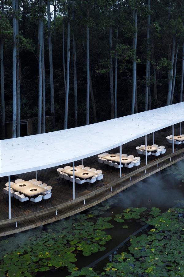 云镜 · 花园火锅餐厅