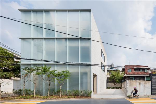 thisisneverthat 时装工作室#(DavidChipperfieldArchitects)#(FHHHFRIENDS)#(SilpArchitects)#(办公建筑设计)#(办公空间)#(办公楼)#(办公室)#(博物馆建筑设计)#(仓库改造设计)#(厂房改造)#(低层住宅设计案例)#(独栋住宅设计)#(钢结构)#(工业建筑改造)#(工业建筑改造更新)#(工作室改造)#(功能置换)#(建筑)#(建筑改造案列)#(建筑设计改造)#(旧建筑改造)#(旧建筑改造更新扩建)#(老建筑改造)#(老旧建筑改造)#(老旧建筑更新)#(老旧建筑外立面改造)#(历史建筑保护)#(历史建筑保护修复)#(历史建筑更新)#(美术馆建筑设计)#(商业建筑设计)#(商业空间)#(塔楼)#(塔楼建筑设计)#(塔式建筑设计)#(新旧)#(新老建筑立面改造)#(议会大楼)#(音乐厅)#(展馆建筑设计)#(住宅改造)#(住宅建筑设计)#(住宅楼建筑设计案例)#(综合体)#(3NX)#(ASASarkitekturn)#(Gensler)#(Indiesalon)#(Naso)#(办公大楼)#(办公改造)#(城市更新)#(独栋别墅设计)#(独立住宅设计)#(高层建筑设计)#(公共空间)#(古建保护与开发)#(会议中心)#(混合用途建筑)#(活动中心)#(建筑改造设计)#(建筑设计)#(居住建筑设计)#(居住建筑设计案例)#(老房子改造)#(老旧改造)#(老旧建筑改造更新)#(老项目改造)#(历史建筑改造)#(露天剧场)#(民居改造)#(耐候钢)#(文化建筑设计)#(新旧建筑)#(新老建筑立面)#(演播空间)#(展览空间)#(砖石材料)