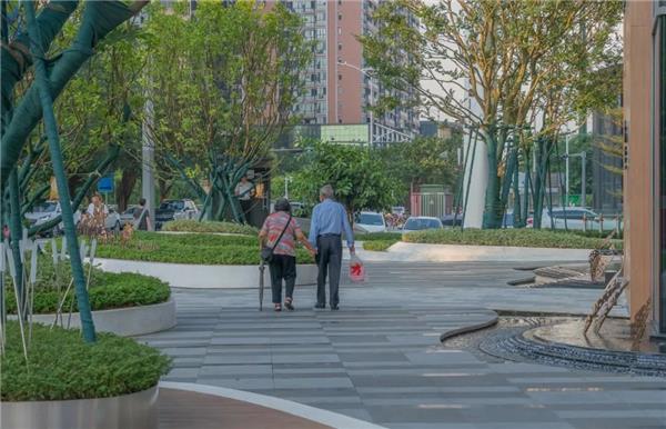 广东深圳“龙城花开”首创龙华中心景观设计 / 源点设计_3787024