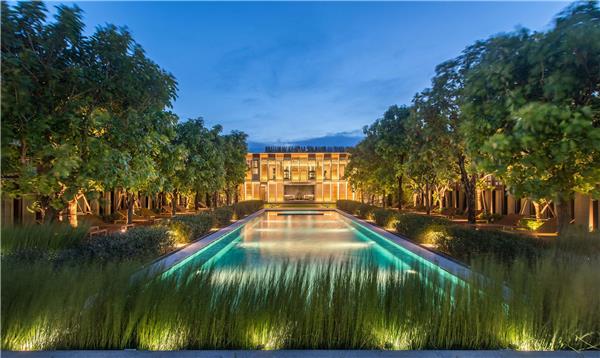 Bright Wongwian Yai公寓景观 / Landscape Collaboration