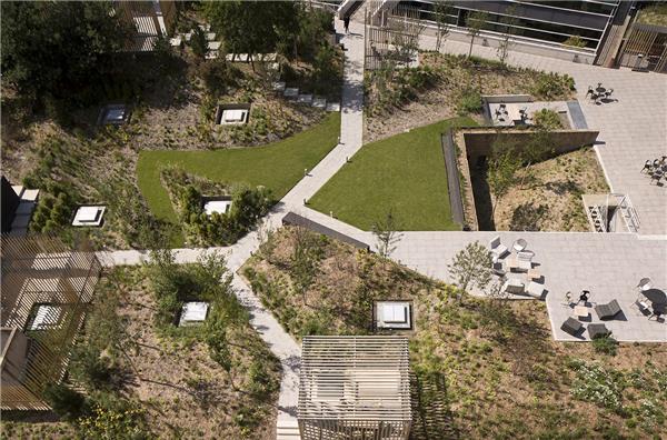 微景观的视错觉 Massy / Ateliers 2/3/4/#(Ateliers234)#(LandscapeCollaboration)#(MAT超级建筑事务所)#(MSLA)#(RuangNyaman)#(Studioninedots)#(SWAGroup)#(办公景观设计)#(办公空间设计)#(办公楼景观设计)#(办公楼设计)#(办公区中庭景观设计)#(办公设施)#(办公庭院景观设计)#(办公园区景观设计)#(城市更新)#(城市绿化)#(大师)#(大师作品)#(多功能建筑设计)#(工业公园景观设计)#(公共空间)#(公共绿地设计)#(共享办公空间)#(共享会客厅)#(广场)#(花园景观设计)#(混合用途建筑)#(金石景观)#(老旧建筑改造更新)#(美国SWA景观设计公司)#(門口建筑工作室)#(商业办公)#(文创园)#(尤境设计)#(源点设计)#(展览中心)#(MalinowskiDesignUrbanLandscape)#(MASAAKIHISATAKEArchitectsInc)#(Snohetta)#(SocietyofArchitecture)#(UAO瑞拓设计)#(办公建筑设计)#(办公景观)#(办公景观设计案例)#(办公空间)#(办公空间改造)#(办公空间改造提升)#(办公空间景观设计)#(办公区花园景观设计)#(办公区景观设计)#(办公区庭院景观设计)#(彼得沃克)#(城市广场)#(大邱文化中心)#(德国建筑)#(德国景观)#(工业景观改造)#(公共花园设计)#(公共绿化)#(公共展厅)#(久武正明建築設計事務所)#(酒店建筑设计)#(民宿建筑设计)#(农场改造)#(七月合作社)#(企业集团总部大楼)#(企业园区景观设计)#(商业办公楼设计)#(商业建筑设计)#(索尼中心)#(文化创意园区)#(文化建筑)#(文化中心)#(写字楼景观设计案例)