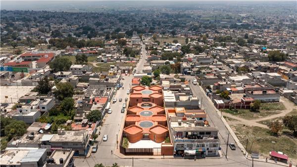 无直角幼儿园 / Taller de Arquitectura Miguel Montor_3794531