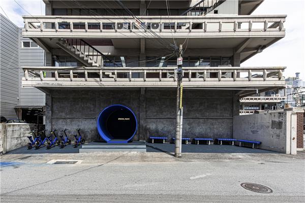 PAN AM 泛美首尔旗舰店 / NiiiZ Design Lab#NiiiZDesignLab #商业建筑设计 #商铺 