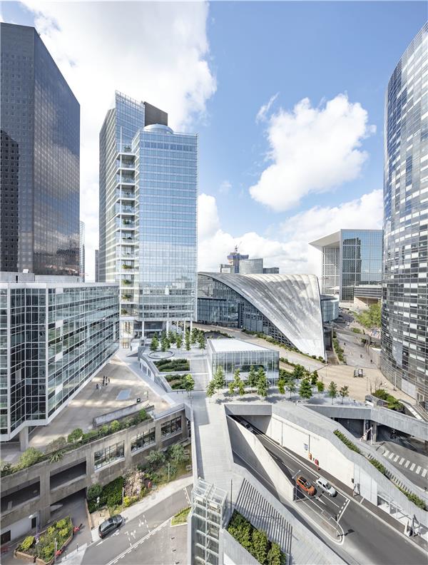 偏置核心筒，三一塔 / Cro Co Architecture#(10design)#(Aedas)#(AmanoDesignOffice)#(ASWA)#(Fedco综合体项目)#(JMAYERHundPartnerArchitekten)#(KOOLKIEL综合体项目)#(LeMonolithe综合街区)#(MAQUINNEXT综合中心)#(MUSICQUARTER综合体)#(RED7综合楼)#(THESTACK综合大楼)#(UBora综合开发项目)#(办公大楼)#(办公高层)#(办公建筑立面)#(办公建筑设计案例)#(办公楼设计案例)#(办公设施)#(办公园区设计案例)#(办公综合楼)#(办公综合体)#(彼得沃克跨海湾交通中心)#(餐饮空间)#(超高层)#(超高层公寓)#(超高层公寓效果图)#(超高层建筑设计)#(超高层摩天大楼)#(城市公共空间)#(城市综合体)#(城镇建筑)#(大楼外观)#(低碳绿色环保)#(地标)#(地标建筑)#(多层写字楼)#(分析图)#(概念综合体)#(高层办公楼)#(高层公建)#(高层建筑设计)#(高层塔楼)#(隔热外墙)#(工作空间)#(公共建筑)#(公共楼)#(公寓楼)#(公寓效果图)#(国内公寓)#(荷兰村)#(混合功能用途建筑)#(混合用途建筑)#(混合用途建筑设计)#(混合用途塔楼)#(简约风格)#(建筑综合体)#(交通分析图)#(金属穿孔板)#(金属外墙建筑设计)#(居住建筑设计)#(可持续建筑)#(跨海湾交通中心)#(楼层)#(绿色建筑)#(玛丽莲梦露)#(商业)#(商业办公)#(商业酒店)#(社区规划)#(社区建筑)#(生态建筑案例)#(时尚空间)#(塔楼效果图)#(太阳能)#(未来之塔混合住宅项目)#(文化艺术区)#(无线电塔和酒店)#(现代办公楼)#(现代风格)#(现代风格办公楼)#(现代简约)#(销售中心)#(小区规划案例)#(效果图)#(写字办公楼)#(写字楼)#(写字楼大门)#(写字楼设计案例)#(新社区)#(匈牙利)#(伊堡阿格奥拉综合社区)#(医疗建筑设计)#(医院建筑设计)#(营销中心)#(住宅)#(住宅楼)#(综合高层)#(综合建筑)#(综合体建筑设计)#(综合体效果图)#(Baku商业办公综合体)#(BIG)#(CHAISEURBAINE综合楼)#(COBERCOMELKHAL综合体)#(CroCoArchitecture)#(DavidChipperfieldArchitects)#(DeadlineArchitects)#(DearGinza商业办公楼)#(FRPORodriguezOriol)#(HaHarash)#(HerzliyaHills)#(KPF)#(MCA建筑设计)#(MVRDV)#(SFC协信中心)#(TangerMultiplex综合体)#(THEMILESTONE综合办公楼)#(THEMODERNIST综合体)#(THESAX综合楼)#(Yashar)#(办公)#(办公建筑)#(办公建筑设计)#(办公空间)#(办公楼)#(办公楼建筑设计)#(办公室)#(办公塔楼)#(办公园区)#(办公综合体建筑设计案例)#(彼得沃克)#(超高层办公建筑设计)#(超高层塔楼)#(城市门户)#(低碳建筑)#(概念方案)#(高层)#(高层办公)#(高层办公建筑)#(高层城市综合体)#(高层公寓住宅)#(高层建筑)#(高层写字楼建筑设计)#(高层综合体)#(工业用地)#(公寓)#(公寓住宅)#(公寓综合体)#(公园景观)#(购物中心)#(国际酒店)#(哈特菲尔德综合楼)#(建筑)#(建筑办公楼)#(金属外立面建筑设计)#(酒店)#(居住)#(居住建筑)#(居住区案例)#(居住区规划案例分析)#(居住综合体)#(绿色建筑效果图)#(玛丽莲梦露大厦)#(商业办公楼设计)#(商业建筑)#(商业建筑设计)#(商业零售)#(商业设施)#(商业综合体)#(商业综合体建筑设计)#(商住区)#(设计)#(数字经济)#(塔楼)#(塔楼建筑设计)#(塔式建筑设计)#(外观)#(文化建筑)#(屋顶花园)#(现代办公建筑)#(现代高层办公)#(小高层办公楼立面)#(小高层办公楼设计)#(写字楼案例)#(新卑尔根综合体)#(新社区方案)#(医疗综合体)#(异形建筑)#(中国公寓)#(住宅公寓)#(住宅建筑设计)#(住宅设计)#(住宅综合体)#(著名办公建筑案例分析)#(综合街区)#(综合楼)#(综合体)#(综合体概念)#(综合用地)