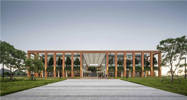 泰国正大管理学院Eec校区/ Architects 49