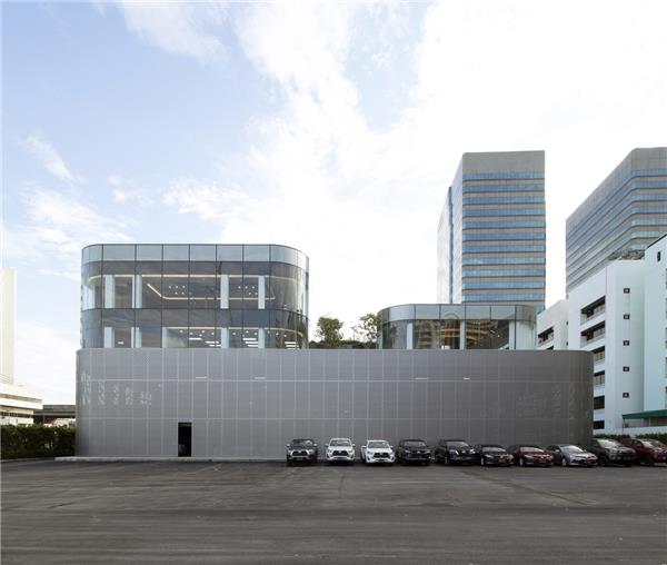 丰田汽车泰国营销办公综合体 / ASWA#(10design)#(Aedas)#(AmanoDesignOffice)#(ASWA)#(Fedco综合体项目)#(JMAYERHundPartnerArchitekten)#(KOOLKIEL综合体项目)#(LeMonolithe综合街区)#(MAQUINNEXT综合中心)#(MUSICQUARTER综合体)#(RED7综合楼)#(THESTACK综合大楼)#(UBora综合开发项目)#(办公大楼)#(办公高层)#(办公建筑立面)#(办公建筑设计案例)#(办公楼设计案例)#(办公设施)#(办公园区设计案例)#(办公综合楼)#(办公综合体)#(彼得沃克跨海湾交通中心)#(餐饮空间)#(超高层)#(超高层公寓)#(超高层公寓效果图)#(超高层建筑设计)#(超高层摩天大楼)#(城市公共空间)#(城市综合体)#(城镇建筑)#(大楼外观)#(低碳绿色环保)#(地标)#(地标建筑)#(多层写字楼)#(分析图)#(概念综合体)#(高层办公楼)#(高层公建)#(高层建筑设计)#(高层塔楼)#(隔热外墙)#(工作空间)#(公共建筑)#(公共楼)#(公寓楼)#(公寓效果图)#(国内公寓)#(荷兰村)#(混合功能用途建筑)#(混合用途建筑)#(混合用途建筑设计)#(混合用途塔楼)#(简约风格)#(建筑综合体)#(交通分析图)#(金属穿孔板)#(金属外墙建筑设计)#(居住建筑设计)#(可持续建筑)#(跨海湾交通中心)#(楼层)#(绿色建筑)#(玛丽莲梦露)#(商业)#(商业办公)#(商业酒店)#(社区规划)#(社区建筑)#(生态建筑案例)#(时尚空间)#(塔楼效果图)#(太阳能)#(未来之塔混合住宅项目)#(文化艺术区)#(无线电塔和酒店)#(现代办公楼)#(现代风格)#(现代风格办公楼)#(现代简约)#(销售中心)#(小区规划案例)#(效果图)#(写字办公楼)#(写字楼)#(写字楼大门)#(写字楼设计案例)#(新社区)#(匈牙利)#(伊堡阿格奥拉综合社区)#(医疗建筑设计)#(医院建筑设计)#(营销中心)#(住宅)#(住宅楼)#(综合高层)#(综合建筑)#(综合体建筑设计)#(综合体效果图)#(Baku商业办公综合体)#(BIG)#(CHAISEURBAINE综合楼)#(COBERCOMELKHAL综合体)#(CroCoArchitecture)#(DavidChipperfieldArchitects)#(DeadlineArchitects)#(DearGinza商业办公楼)#(FRPORodriguezOriol)#(HaHarash)#(HerzliyaHills)#(KPF)#(MCA建筑设计)#(MVRDV)#(SFC协信中心)#(TangerMultiplex综合体)#(THEMILESTONE综合办公楼)#(THEMODERNIST综合体)#(THESAX综合楼)#(Yashar)#(办公)#(办公建筑)#(办公建筑设计)#(办公空间)#(办公楼)#(办公楼建筑设计)#(办公室)#(办公塔楼)#(办公园区)#(办公综合体建筑设计案例)#(彼得沃克)#(超高层办公建筑设计)#(超高层塔楼)#(城市门户)#(低碳建筑)#(概念方案)#(高层)#(高层办公)#(高层办公建筑)#(高层城市综合体)#(高层公寓住宅)#(高层建筑)#(高层写字楼建筑设计)#(高层综合体)#(工业用地)#(公寓)#(公寓住宅)#(公寓综合体)#(公园景观)#(购物中心)#(国际酒店)#(哈特菲尔德综合楼)#(建筑)#(建筑办公楼)#(金属外立面建筑设计)#(酒店)#(居住)#(居住建筑)#(居住区案例)#(居住区规划案例分析)#(居住综合体)#(绿色建筑效果图)#(玛丽莲梦露大厦)#(商业办公楼设计)#(商业建筑)#(商业建筑设计)#(商业零售)#(商业设施)#(商业综合体)#(商业综合体建筑设计)#(商住区)#(设计)#(数字经济)#(塔楼)#(塔楼建筑设计)#(塔式建筑设计)#(外观)#(文化建筑)#(屋顶花园)#(现代办公建筑)#(现代高层办公)#(小高层办公楼立面)#(小高层办公楼设计)#(写字楼案例)#(新卑尔根综合体)#(新社区方案)#(医疗综合体)#(异形建筑)#(中国公寓)#(住宅公寓)#(住宅建筑设计)#(住宅设计)#(住宅综合体)#(著名办公建筑案例分析)#(综合街区)#(综合楼)#(综合体)#(综合体概念)#(综合用地)