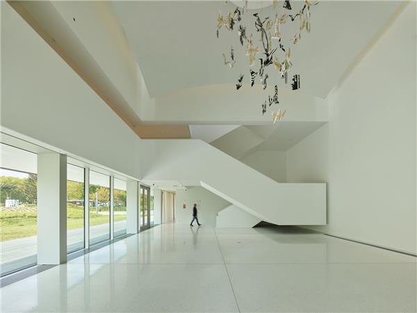 “万宝龙之家”万宝龙豪斯展览中心 / Nieto Sobejano Arquitectos_3798868