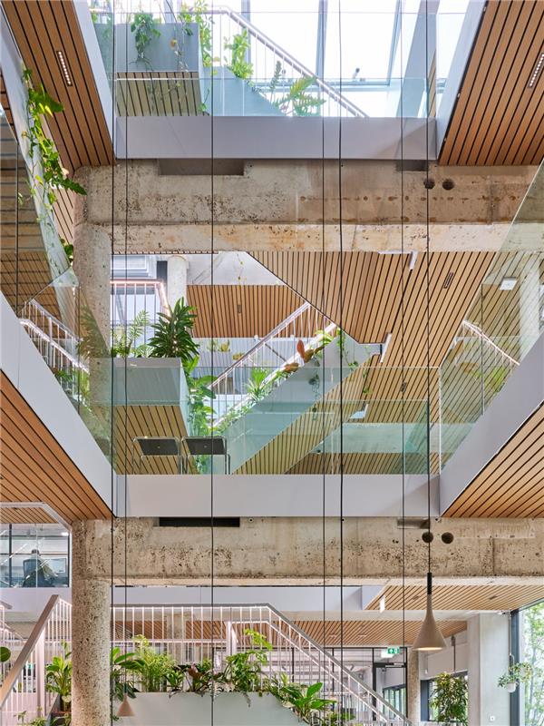 Lieven de Key总部办公空间改造 / Studioninedots#(Ateliers234)#(LandscapeCollaboration)#(MAT超级建筑事务所)#(MSLA)#(RuangNyaman)#(Studioninedots)#(SWAGroup)#(办公景观设计)#(办公空间设计)#(办公楼景观设计)#(办公楼设计)#(办公区中庭景观设计)#(办公设施)#(办公庭院景观设计)#(办公园区景观设计)#(城市更新)#(城市绿化)#(大师)#(大师作品)#(多功能建筑设计)#(工业公园景观设计)#(公共空间)#(公共绿地设计)#(共享办公空间)#(共享会客厅)#(广场)#(花园景观设计)#(混合用途建筑)#(金石景观)#(老旧建筑改造更新)#(美国SWA景观设计公司)#(門口建筑工作室)#(商业办公)#(文创园)#(尤境设计)#(源点设计)#(展览中心)#(MalinowskiDesignUrbanLandscape)#(MASAAKIHISATAKEArchitectsInc)#(Snohetta)#(SocietyofArchitecture)#(UAO瑞拓设计)#(办公建筑设计)#(办公景观)#(办公景观设计案例)#(办公空间)#(办公空间改造)#(办公空间改造提升)#(办公空间景观设计)#(办公区花园景观设计)#(办公区景观设计)#(办公区庭院景观设计)#(彼得沃克)#(城市广场)#(大邱文化中心)#(德国建筑)#(德国景观)#(工业景观改造)#(公共花园设计)#(公共绿化)#(公共展厅)#(久武正明建築設計事務所)#(酒店建筑设计)#(民宿建筑设计)#(农场改造)#(七月合作社)#(企业集团总部大楼)#(企业园区景观设计)#(商业办公楼设计)#(商业建筑设计)#(索尼中心)#(文化创意园区)#(文化建筑)#(文化中心)#(写字楼景观设计案例)