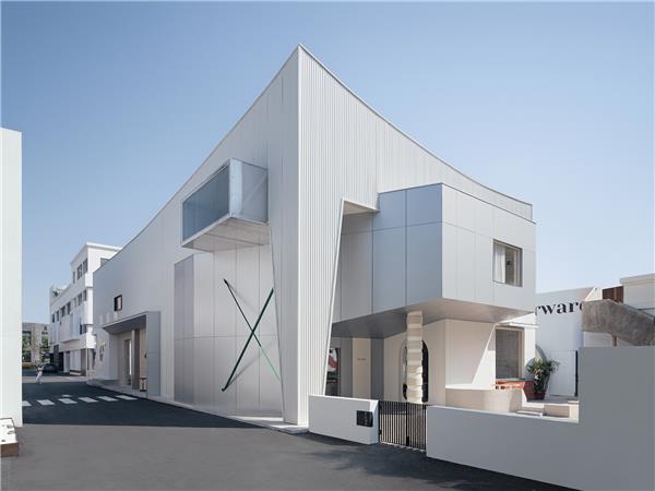 杭州Flop艺术空间  / 房子和诗建筑事务所#(BIAD)#(BuroOleScheeren)#(CieMAYUarchitects)#(DOMANI东仓建设)#(LinkArc建筑事务所)#(OMA)#(TAOA)#(TEMP)#(ZahaHadidArchitects)#(白色建筑)#(本土设计研究中心)#(滨水)#(滨水艺术馆)#(仓储改造)#(产业园区)#(昌吉)#(城市更新)#(城市空间)#(大剧院)#(大舍建筑)#(大师作品)#(档案馆)#(地标)#(地标建筑)#(多功能空间)#(儿童活动空间)#(房子和诗建筑事务所)#(非常建筑)#(覆土建筑设计)#(改造)#(概念)#(工厂改造)#(公共建筑)#(公共建筑设计)#(公共空间)#(公共文化建筑)#(公共文化艺术中心)#(公共文化中心)#(广场)#(海螺建筑)#(海螺形建筑)#(赫尔佐格德梅隆事务所)#(红砖建筑)#(花园办公)#(环形中庭)#(环状)#(会展建筑)#(会展中心)#(混合用途建筑)#(混凝土建筑设计)#(迹建筑事务所)#(建筑改造更新)#(建筑设计)#(建筑室内一体化)#(建筑营)#(经济发展)#(九江)#(旧建新建)#(剧场)#(开放空间设计)#(看台)#(空格建筑事务所)#(拉斯维加斯)#(老旧建筑改造更新)#(乐土设计)#(临水艺术馆)#(露台剧场)#(旅游)#(铝镁锰板)#(伦敦)#(螺旋建筑)#(曼景建筑)#(美术馆)#(美术馆建筑设计案例)#(莫比乌斯环)#(莫比乌斯环建筑)#(南昌当代艺术馆)#(南昌艺术馆)#(清水混凝土)#(曲线)#(人文建筑)#(商业摄影基地)#(设计实验室)#(社区公共空间)#(社区中心)#(示范区建筑设计)#(水边)#(水景)#(陶磊)#(体验中心)#(体育场馆)#(图书馆建筑设计案例)#(文化活动中心)#(文化建筑设计)#(文化艺术中心)#(文旅项目)#(乡村振兴)#(乡建项目设计)#(相对建筑)#(效果图)#(寻常设计事务所UsualStudio)#(演播建筑设计案例)#(艺术馆)#(艺术馆立面)#(艺术馆平面)#(艺术馆平面图)#(艺术活动中心)#(艺术家工作室)#(艺术建筑)#(艺术文化中心)#(艺术展厅)#(艺术中心)#(游客服务中心)#(圆)#(圆形建筑)#(圆形景观)#(圆形中庭)#(运河文化)#(展馆设计)#(展览空间)#(展览空间设计)#(展览类建筑设计)#(展示建筑设计)#(展示空间)#(浙江)#(浙江大学建筑设计研究院)#(郑东新区)#(中国建筑设计研究院本土设计研究中心)#(中庭设计)#(著名建筑师)#(筑境设计)#(自然)#(CCDI悉地国际)#(gad)#(JA杰恩设计)#(line建筑事务所)#(MAD)#(Mecanoo)#(METAProject)#(MVRDV)#(TAO)#(UrbanTect都市架构建筑事务所)#(ZahaHadid)#(阿科米星建筑设计事务所)#(白色)#(办公建筑)#(办公建筑设计)#(办公空间)#(办公楼)#(办公室)#(办公室景观)#(被动式建筑)#(标志性建筑)#(表演艺术中心)#(滨水建筑)#(仓库)#(仓库改造)#(成都中意文化艺术交流中心之中华馆景观设计)#(大型艺术馆)#(单体建筑)#(儿童活动场地)#(儿童艺术中心)#(方未建筑事务所)#(服装设计办公)#(服装设计中心)#(高科技场所)#(歌剧院)#(工业建筑改造)#(工业建筑改造更新)#(公共)#(公共建筑设计案例)#(红砖)#(红砖立面)#(红砖艺术中心)#(湖畔展馆)#(画廊)#(混凝土)#(袈蓝建筑)#(建筑)#(景观建筑一体化)#(旧建改造)#(开放空间)#(礼堂)#(临水建筑)#(刘宇扬建筑事务所)#(铝金属外立面建筑设计)#(铝金属外墙建筑设计案例)#(螺旋形建筑)#(媒体聚落)#(坡屋顶)#(球体建筑)#(日清设计)#(山水秀)#(商业建筑)#(商业建筑设计)#(商业建筑设计案例)#(商业综合体)#(商业综合体建筑设计)#(设计)#(深圳)#(深圳华森建筑与工程设计顾问有限公司)#(市民文化活动中心)#(双螺旋)#(肆零建筑)#(汤桦建筑设计)#(体育运动中心)#(温州)#(文化馆)#(文化建筑)#(文化建筑景观)#(文化建筑设计案例)#(文化交流中心)#(文化展馆)#(文化中心)#(文化中心抄绘)#(屋顶曲面)#(乡村改在)#(乡村建筑)#(乡村建筑设计)#(乡村艺术馆)#(小型艺术馆)#(斜坡建筑)#(新疆)#(形象地标)#(休闲娱乐)#(演播建筑设计)#(一体化设计)#(艺术馆效果图)#(艺术建筑设计)#(艺术空间)#(艺术文化建筑)#(艺术展)#(艺术中心立面)#(音乐厅)#(游客集散)#(游客中心)#(游客中心效果图)#(娱乐场所)#(圆形)#(运河主题)#(扎哈·哈迪德)#(展馆)#(展览馆)#(展览建筑设计)#(展览类建筑)#(展示中心)#(展厅)#(中庭)#(朱锫建筑设计事务所)