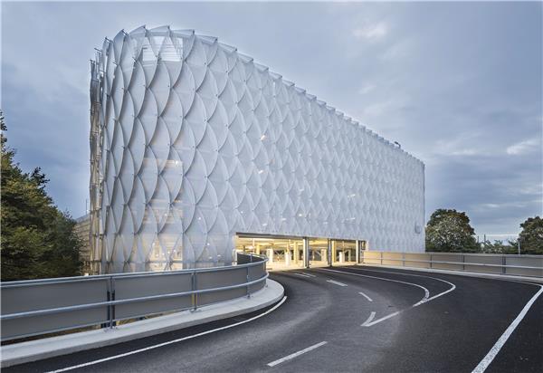 P22a停车楼  / wulf architekten#金属外墙建筑设计 #金属外立面建筑设计 #金属面板 