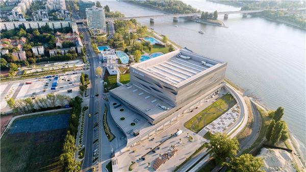布达佩斯Duna Arena游泳馆 / NAPUR Architect Ltd.