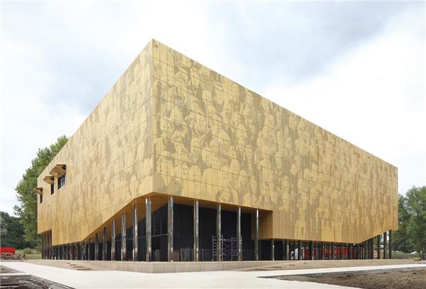 生命科学综合楼 Building O / META architectuurbureau.#(Aedas)#(AIA奖)#(AIA荣誉奖)#(BenthemCrouwelArchitects)#(CFMollerArchitects)#(COArchitects)#(NewWaveArchitecture)#(PerkinsWill)#(StantecArchitecture)#(studioMDA)#(TodWilliamsBillieTsienArchitectsPartners)#(ZahaHadidArchitects)#(白色立面)#(办公大楼)#(办公高层)#(办公建筑设计案例)#(办公楼大门)#(办公设施)#(办公园区景观)#(滨海建筑)#(玻璃立面)#(博物馆建筑设计案例)#(产业园区)#(城市农产品生产中心)#(瓷砖)#(大学建筑设计)#(大学教学楼)#(大学教学楼设计)#(地标)#(地标建筑)#(仿生建筑)#(覆土建筑)#(覆土建筑设计)#(高科技产业园)#(高新科技产业园)#(公共建筑)#(公共建筑设计)#(公共空间)#(构造主义)#(光伏屋顶)#(海洋馆)#(华建集团上海建筑设计研究院)#(环保建筑)#(会馆)#(获奖作品)#(机器人)#(机器人研发基地)#(基建)#(建筑设计)#(教学楼)#(教育)#(教育建筑)#(教育建筑设计)#(金属外墙建筑设计)#(居住环境)#(科技楼)#(科技研发)#(科研机构)#(科研建筑设计)#(科研建筑设计案例)#(理性主义)#(绿色建筑设计)#(美国)#(美国建筑师协会获奖作品)#(南极考察站)#(企业总部)#(企业总部办公楼)#(气候中心)#(三角形金属板)#(商业办公)#(社区社交空间)#(实验用房)#(市政建筑)#(市政建筑设计)#(市政设施)#(塔建筑)#(塔形建筑)#(特种建筑)#(铜金属外立面建筑设计)#(铜金属外墙建筑设计案例)#(文化设施)#(西班牙)#(现代风格办公楼)#(小型公共建筑)#(效果图)#(校园建筑设计)#(写字办公楼)#(写字楼)#(写字楼大门)#(写字楼设计案例)#(学科性建筑)#(研发中心)#(研发总部)#(研究中心)#(艺术馆)#(英国)#(圆形建筑)#(展览空间)#(折叠铜板)#(中广电广播电影电视设计研究院)#(中国建筑设计研究院有限公司)#(自然)#(3XN)#(AudriusAmbrasasArchitects)#(CHOBANVOSSArchitekten)#(KillaDesign)#(MASSDesignGroup)#(METAarchitectuurbureau)#(RenzoPianoBuildingWorkshop)#(SmithGroup)#(TaillandierArchitectesAssocies)#(TonkinLiu)#(Yashar)#(阿里中心)#(艾伦研究)#(办公)#(办公建筑)#(办公建筑设计)#(办公空间)#(办公楼)#(办公楼建筑设计)#(办公室)#(办公园区)#(贝壳花边结构)#(滨水建筑设计案例)#(玻璃幕墙)#(产业基地)#(产业园区设计)#(创新建筑)#(创新中心)#(大学建筑)#(低能耗空间)#(低碳建筑)#(发电厂)#(福州)#(高层办公)#(高性能建筑)#(工业建筑)#(工业建筑设计)#(工业园)#(工作站)#(公共职能建筑)#(公共职能建筑设计)#(海洋中心)#(极地考察站)#(极地科考站)#(建筑)#(建筑办公楼)#(健康)#(教学楼设计)#(教育设施)#(节能建筑)#(金属外立面建筑设计)#(科创园)#(科技地标)#(科学研究)#(科研办公)#(科研办公基地)#(科研基地)#(科研建筑)#(科研中心)#(可持续)#(拉丁美洲)#(临水建筑)#(铝金属外立面建筑设计)#(铝金属外墙建筑设计案例)#(耐候钢材)#(脑科学)#(农业建筑)#(苹果办公)#(苹果办公楼)#(苹果研发中心)#(企业研发)#(企业总部大楼)#(人工智能)#(三角形铝合金型材)#(山地建筑)#(山地建筑效果图)#(商业建筑设计)#(设备用房)#(设计竞赛)#(社交空间)#(生态建筑)#(实验室)#(实验室建筑设计案例)#(世界上第一个3D打印办公室)#(数据中心)#(水族馆)#(太阳能屋顶)#(碳中和)#(温室)#(文化馆)#(文化建筑)#(文化建筑设计案例)#(文化遗产)#(文化遗产地)#(文化中心)#(西雅图)#(现代办公建筑)#(现代高层办公)#(小高层办公楼立面)#(小高层办公楼设计)#(校园建筑)#(写字楼案例)#(新能源建筑)#(学校建筑设计)#(研发基地)#(研究)#(研究所)#(医疗)#(医疗建筑设计案例)#(医疗康养建筑设计案例)#(医疗实验室)#(医学研究机构)#(医院建筑设计案例)#(有机建筑)#(展馆)#(展馆建筑设计)#(展览建筑设计案例)#(展厅)#(重庆)#(著名办公建筑案例分析)#(总部)