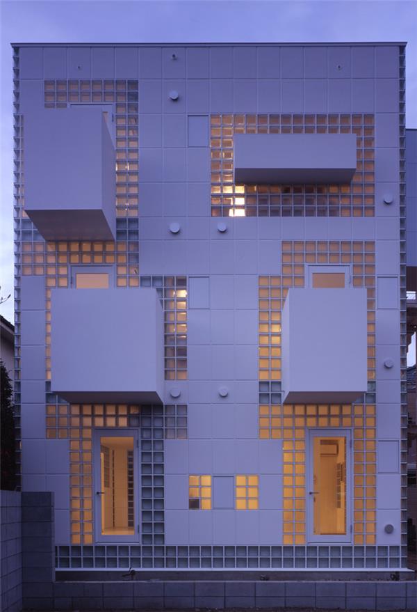 Twin Bricks 公寓楼 / Atelier Tekuto#玻璃砖建筑设计 #独栋住宅设计 #独立住宅设计 