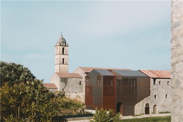 圣弗朗索瓦修道院的重生 / Amelia Tavella Architectes#铜金属外墙建筑设计案例 #铜金属外立面建筑设计 #老旧建筑改造更新 