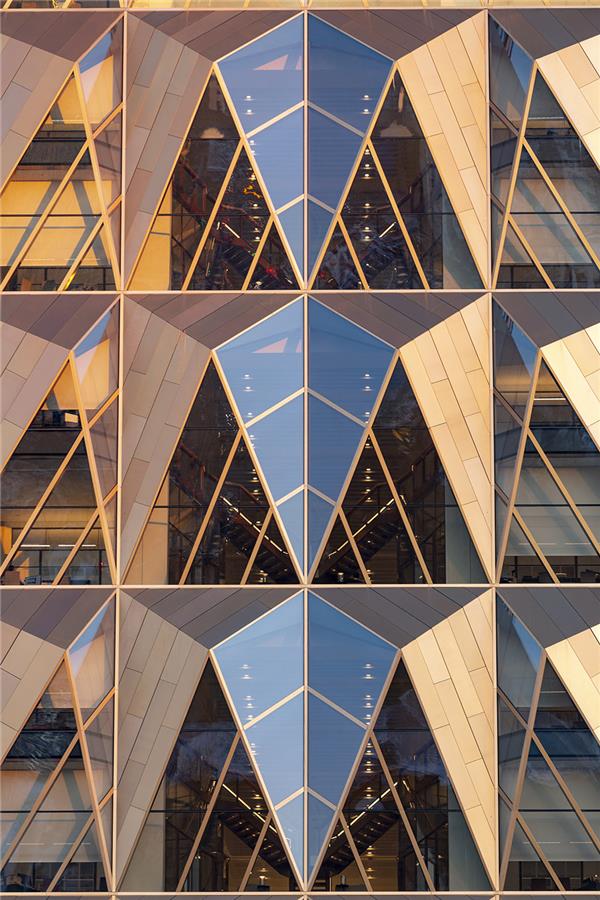 RCC总部大楼  / Foster ＋ Partners_3801598