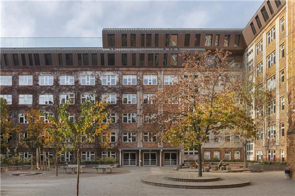 柏林城市学校  / Sauerbruch Hutton#铜金属外墙建筑设计案例 #铜金属外立面建筑设计 #SauerbruchHutton 