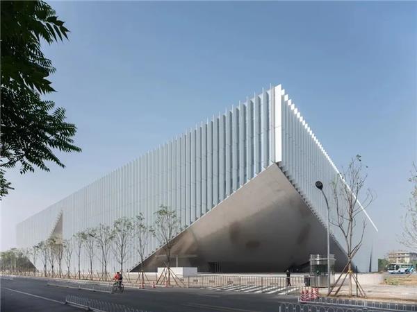 什么是不锈钢蜂窝板？#新型建筑材料 #新型建材 #建筑外立面材料 
