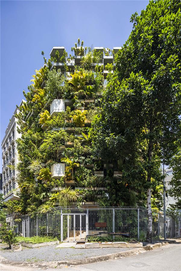城市农场办公楼 / 武重义建筑事务所#(150NorthRiverside)#(175奥斯曼办公大楼)#(545wyn)#(ACPV)#(AlbinaYard办公楼)#(AntonioCitterio)#(ARKarchitecture)#(Baku商业办公综合体)#(bsr)#(CCDI悉地国际)#(cfmoller)#(CLOUDARCHITECTS)#(FosterPartners)#(Framework综合体)#(GMP)#(GN栖城设计)#(GoettschPartners)#(GoingEast)#(GoogleSpruceGoose)#(GP建筑设计公司)#(HadiTeheraniArchitects)#(HDI蜂巢办公楼)#(HeronTower办公楼)#(IDINArchitects)#(IdowuMartins)#(Ilham)#(ingenhovenarchitects)#(ITower)#(KPF)#(KSP)#(LEVERArchitecture)#(Microsoft大厦)#(MoorHouse办公楼)#(MVRDV)#(PALAZZOAPORTI办公楼)#(ParkAssociati)#(Partners)#(PCA)#(Redestudio)#(Rijnstraat8办公楼)#(SAOTA)#(SFC协信中心)#(TheMilestone多功能办公楼)#(Vista办公大楼)#(Yashar)#(巴西AQWA公司大楼)#(办公)#(办公大楼设计)#(办公大楼设计案例)#(办公建筑)#(办公建筑设计)#(办公景观)#(办公空间)#(办公空间景)#(办公楼)#(办公楼建筑设计)#(办公楼建筑设计案例)#(办公室)#(办公塔楼)#(编织)#(编织立面)#(玻璃立面办公)#(玻璃楼 写字楼)#(玻璃幕墙)#(超高层办公)#(创意立面)#(垂直城市)#(大玻璃建筑设计)#(大楼改造)#(低能耗空间)#(多层办公建筑)#(多层办公楼)#(多层玻璃幕墙)#(多层次商业办公建筑)#(多层建筑)#(多层立面)#(多功能建筑)#(俄罗斯)#(钢金属外立面建筑设计)#(高层)#(高层办公)#(高层办公建筑)#(高层办公建筑设计案例)#(高层城市综合体)#(高层建筑)#(高层写字楼建筑设计)#(工作室)#(国外办公建筑)#(哈特菲尔德综合楼)#(汉堡南部办公楼)#(红砖立面)#(混合功能建筑设计)#(嘉士伯中心办公楼)#(建筑)#(建筑办公楼)#(建筑改造)#(节能建筑)#(金属桶盖)#(金属外立面建筑设计)#(经济)#(竞赛方案)#(居住)#(居住建筑)#(开放式办公)#(可持续小建筑)#(老旧建筑改造)#(老旧建筑更新)#(砳建筑)#(贸易中心)#(模块化外墙)#(企业办公)#(企业总部大楼)#(日本)#(商办建筑)#(商务中心)#(商业办公建筑)#(商业建筑)#(商业建筑设计)#(商业建筑设计案例)#(商业建筑外立面设计)#(商业综合体)#(商业综合体项目案例)#(设计竞赛)#(数据中心)#(塔楼)#(塔式建筑设计)#(外观)#(物流枢纽)#(现代办公建筑)#(现代高层办公)#(小高层办公楼立面)#(小高层办公楼设计)#(写字楼案例)#(沿街办公楼)#(伊朗)#(艺术空间)#(异形建筑)#(住宅建筑设计案例)#(著名办公建筑案例分析)#(砖立面)#(综合办公楼)#(综合楼)#(综合体)#(总部办公大楼)#(总部大楼)#(租赁式办公楼)#(aedas)#(AIA奖)#(AIA荣誉奖)#(AntonioCitterioPatriciaViel)#(ArcherArchitects)#(atelierdupont)#(BatignollesN5办公楼)#(CBR水泥厂)#(Chiasmus)#(ConstantinBrodzki)#(CURIOSITY)#(DAAL)#(Foster)#(Gensler)#(Ilham大厦)#(INNOCAD)#(Leadenhall大厦)#(LESSARCHITECTS)#(MNPTower办公楼)#(OHA)#(OMA)#(PCASTREAM)#(PTEnvirotecIndonesia)#(ROHMArchitecten)#(Sandcrawler办公楼)#(SBF塔)#(ShayClearyArchitects)#(SPPARC)#(TCHOBANVOSSArchitekten)#(TheLink超高层办公楼)#(ToHa办公楼)#(U219商务中心)#(vynerstreet办公楼)#(ZGF)#(办公大楼)#(办公高层)#(办公建筑设计案例)#(办公空间设计)#(办公楼大门)#(办公楼分析)#(办公楼立面)#(办公楼设计)#(办公楼设计案例)#(办公设施)#(办公塔楼设计)#(办公综合体)#(办公综合体设计)#(本土设计研究中心)#(毕马威KPMG柏林总部办公楼)#(玻璃办公建筑)#(玻璃立面)#(玻璃楼写字楼)#(玻璃幕墙办公建筑)#(玻璃砖建筑设计)#(超高层)#(超高层建筑设计)#(城市更新)#(城市客厅)#(城市文化客厅)#(创新办公楼)#(创意建筑)#(大厦)#(地标)#(地标建筑)#(独立混合木构建筑设计)#(多层办公)#(多层写字楼)#(多功能建筑设计)#(翻新)#(富凯大厦)#(改造)#(钢金属外墙建筑设计案例)#(高层办公大楼)#(高层办公楼)#(高层建筑设计案例)#(工作空间)#(公共机构设施)#(公共建筑)#(共享办公大楼)#(环保建筑)#(混合用途建筑)#(混凝土建筑设计)#(获奖作品)#(集团总部大楼)#(建筑设计)#(建筑综合体)#(交易中心)#(解构)#(金斯威大厦)#(金属外墙建筑设计)#(经济发展)#(竞赛)#(竞赛项目)#(居住建筑设计)#(居住建筑设计案例)#(居住空间)#(卡塔尔多哈超高层办公楼)#(康斯坦丁布罗兹基)#(老旧建筑改造更新)#(老项目改造)#(立面改造)#(临水办公楼)#(绿色建筑)#(绿色建筑设计)#(罗杰斯建筑事务所)#(马栏山)#(美国建筑师协会获奖作品)#(模块化)#(摩天大楼)#(慕尼黑Nove办公楼)#(耐候钢)#(纽约世贸中心3号大厦)#(企业总部)#(汽车展厅)#(塞恩斯伯里JSainsburyplc办公楼)#(三星大厦)#(商办综合体)#(商业)#(商业办公)#(商业办公楼)#(商业改造)#(商业空间设计)#(商业项目)#(商业综合体建筑设计案例)#(圣彼得堡)#(室内设计)#(水晶玻璃砖)#(微软公司办公楼)#(文化建筑设计)#(武重义建筑事务所)#(现代风格办公楼)#(写字办公楼)#(写字楼)#(写字楼大门)#(写字楼设计案例)#(沿街办公建筑)#(艺术中心)#(住宅)#(住宅公寓楼)#(柱框架)#(综合建筑)#(总部办公)